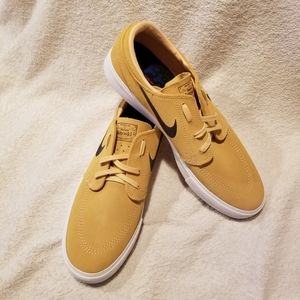 Nike SB Zoom Stefan Janoski RM "Celestial Gold"